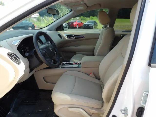2017 Nissan Pathfinder S