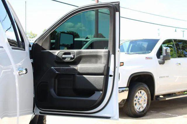 2023 Chevrolet Silverado 2500HD 4WD Crew Cab Standard Bed LTZ