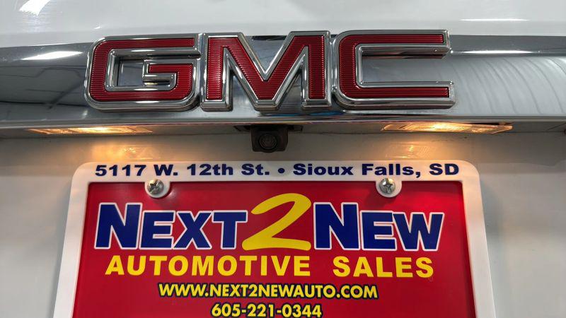 2019 GMC Acadia SLE-2