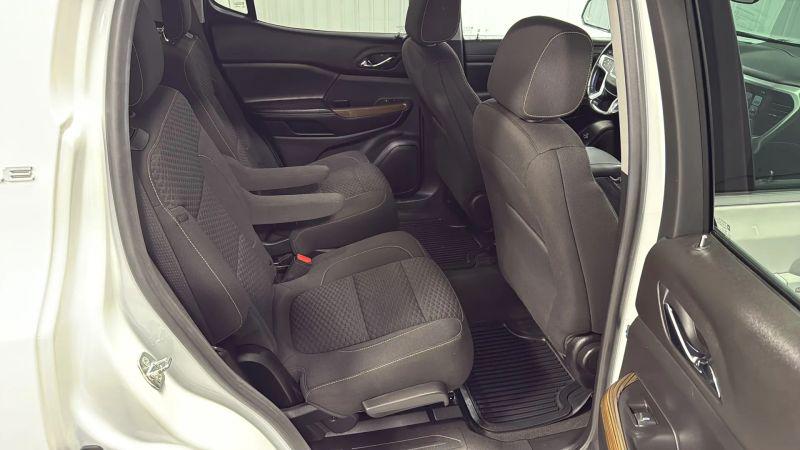 2019 GMC Acadia SLE-2
