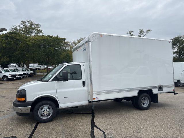 2025 Chevrolet Express Cutaway Work Van