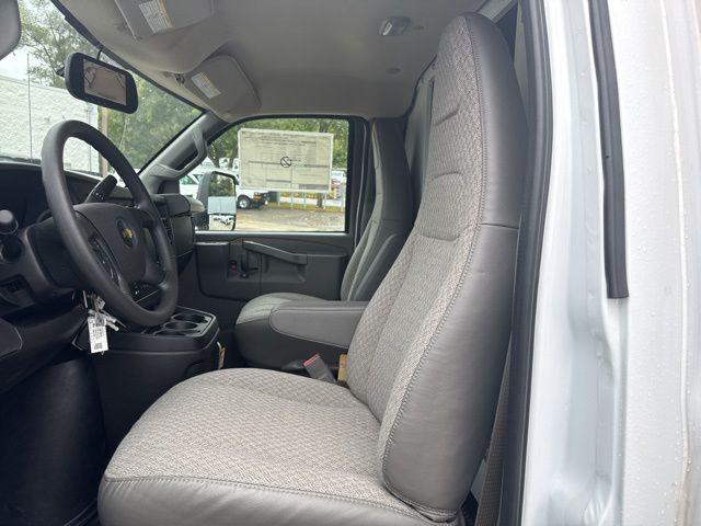 2025 Chevrolet Express Cutaway Work Van