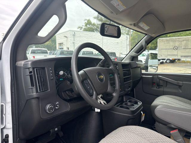 2025 Chevrolet Express Cutaway Work Van