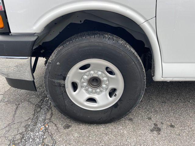2025 Chevrolet Express Cargo Van RWD 2500 Regular Wheelbase WT