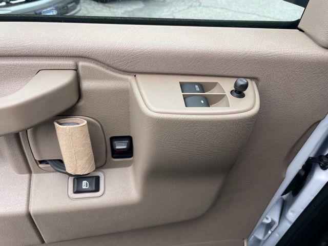 2025 Chevrolet Express Cargo Van RWD 2500 Regular Wheelbase WT