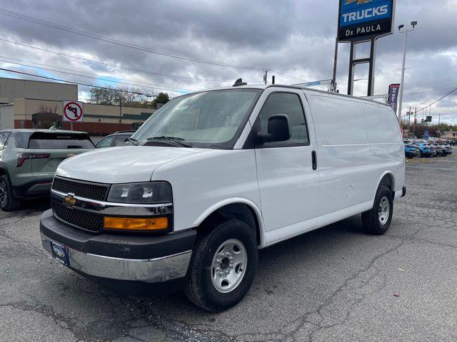 2025 Chevrolet Express Cargo Van RWD 2500 Regular Wheelbase WT