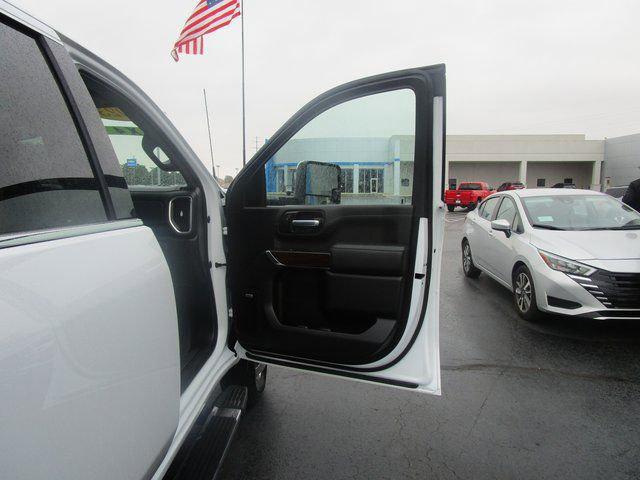 2023 GMC Sierra 3500HD 4WD Crew Cab Long Bed SLT