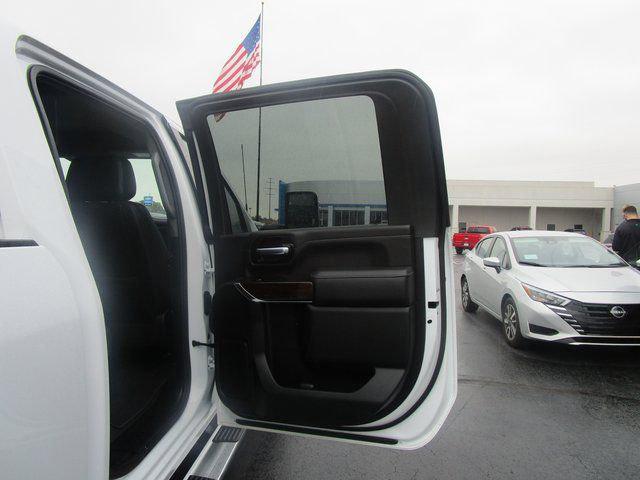 2023 GMC Sierra 3500HD 4WD Crew Cab Long Bed SLT