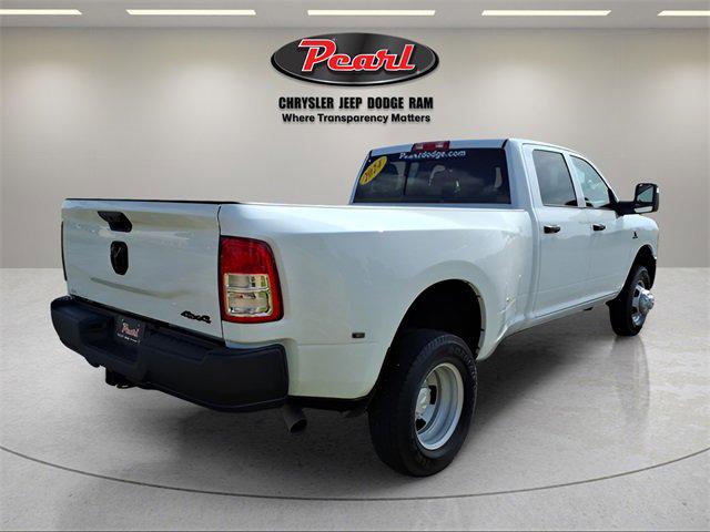 2024 RAM 3500 Tradesman Crew Cab 4x4 8 Box 2024 RAM 3500 Tradesman Crew Cab 4x4 8 Box