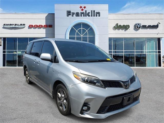 2019 Toyota Sienna SE Premium