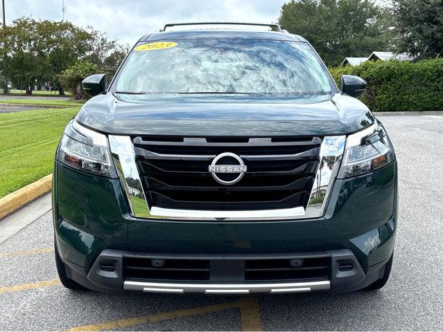 2023 Nissan Pathfinder SL FWD