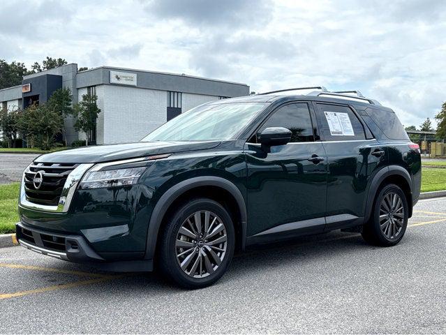 2023 Nissan Pathfinder SL FWD