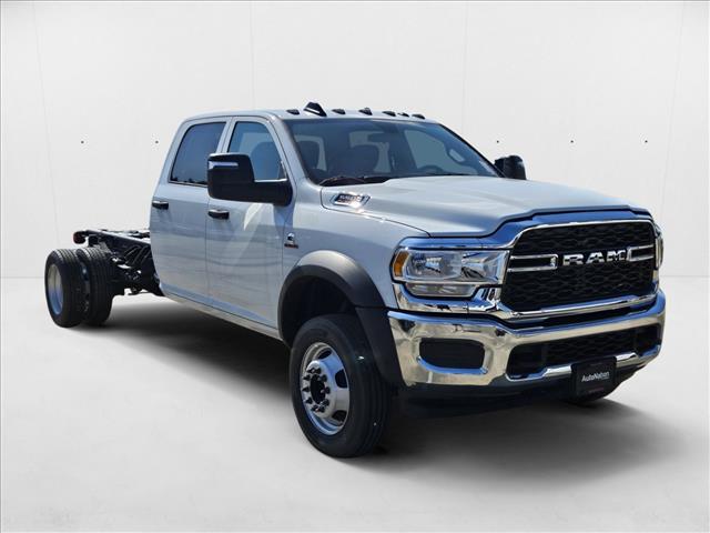 2024 RAM Ram 5500 Chassis Cab RAM 5500 TRADESMAN CHASSIS CREW CAB 4X4 84 CA