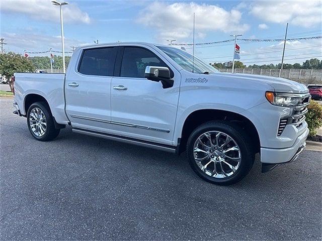 2024 Chevrolet Silverado 1500 4WD Crew Cab Short Bed Custom
