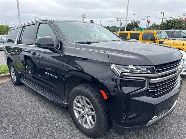 2023 Chevrolet Suburban 4WD LT