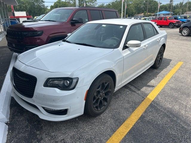 2023 Chrysler 300 Touring L AWD