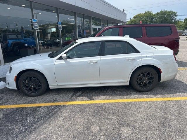 2023 Chrysler 300 Touring L AWD