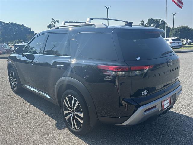 2024 Nissan Pathfinder Platinum FWD