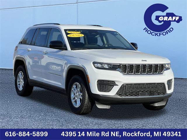 2023 Jeep Grand Cherokee Laredo 4x2 for sale in Rockford, MI