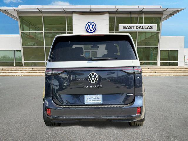 2025 Volkswagen ID. Buzz Pro S Plus with 4MOTION