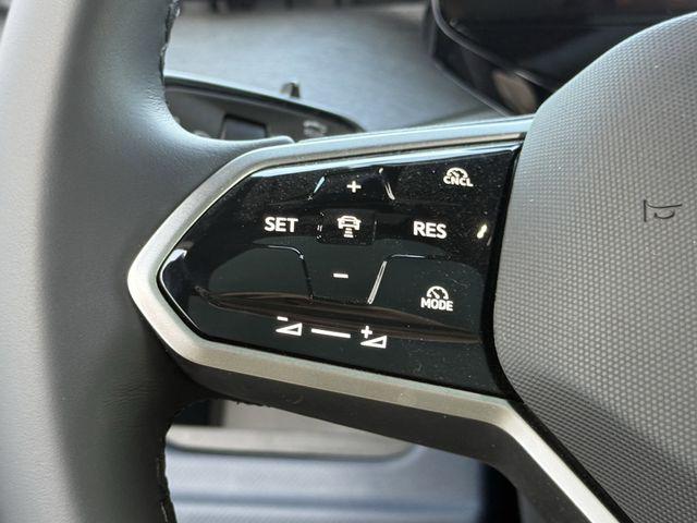 2025 Volkswagen ID. Buzz Pro S Plus with 4MOTION