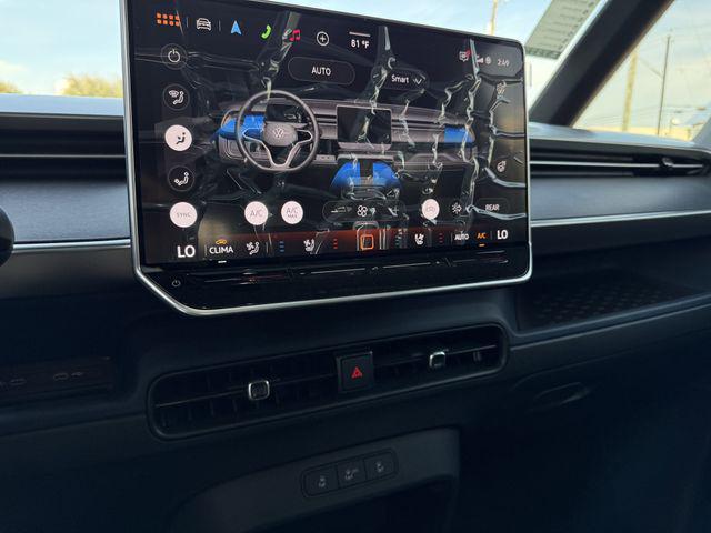 2025 Volkswagen ID. Buzz Pro S Plus with 4MOTION