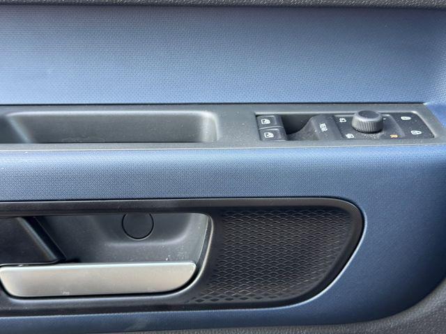 2025 Volkswagen ID. Buzz Pro S Plus with 4MOTION