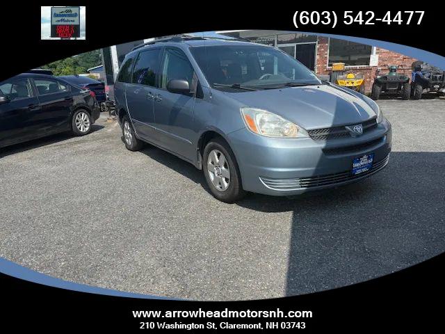 2004 Toyota Sienna CE Minivan 4D
