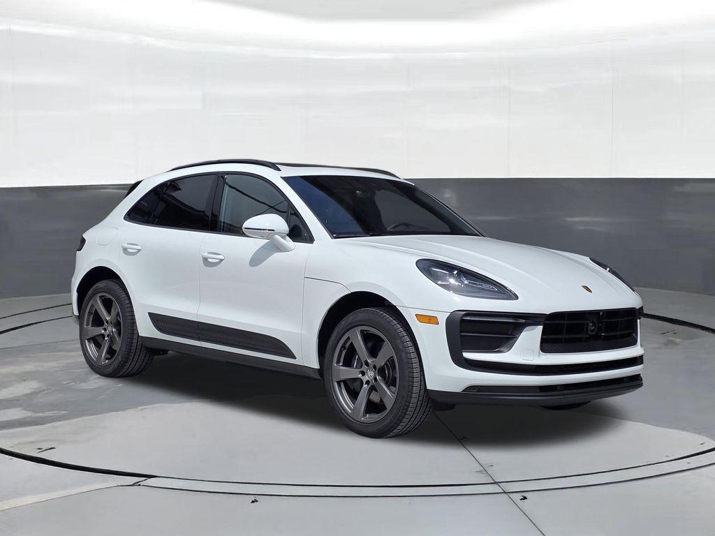 2026 Porsche Macan Base - Photo 7