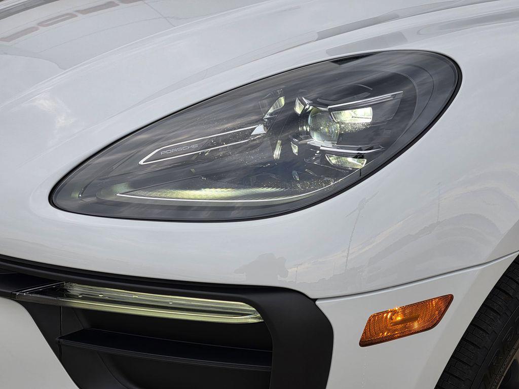 2026 Porsche Macan Base - Photo 11
