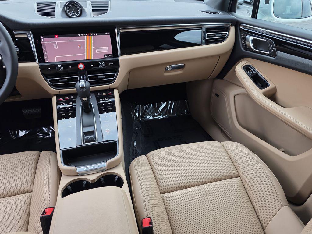 2026 Porsche Macan Base - Photo 29