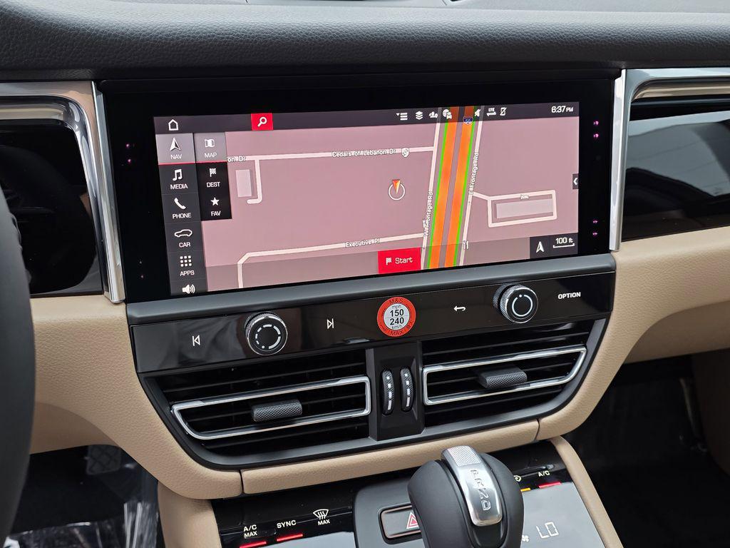 2026 Porsche Macan Base - Photo 32