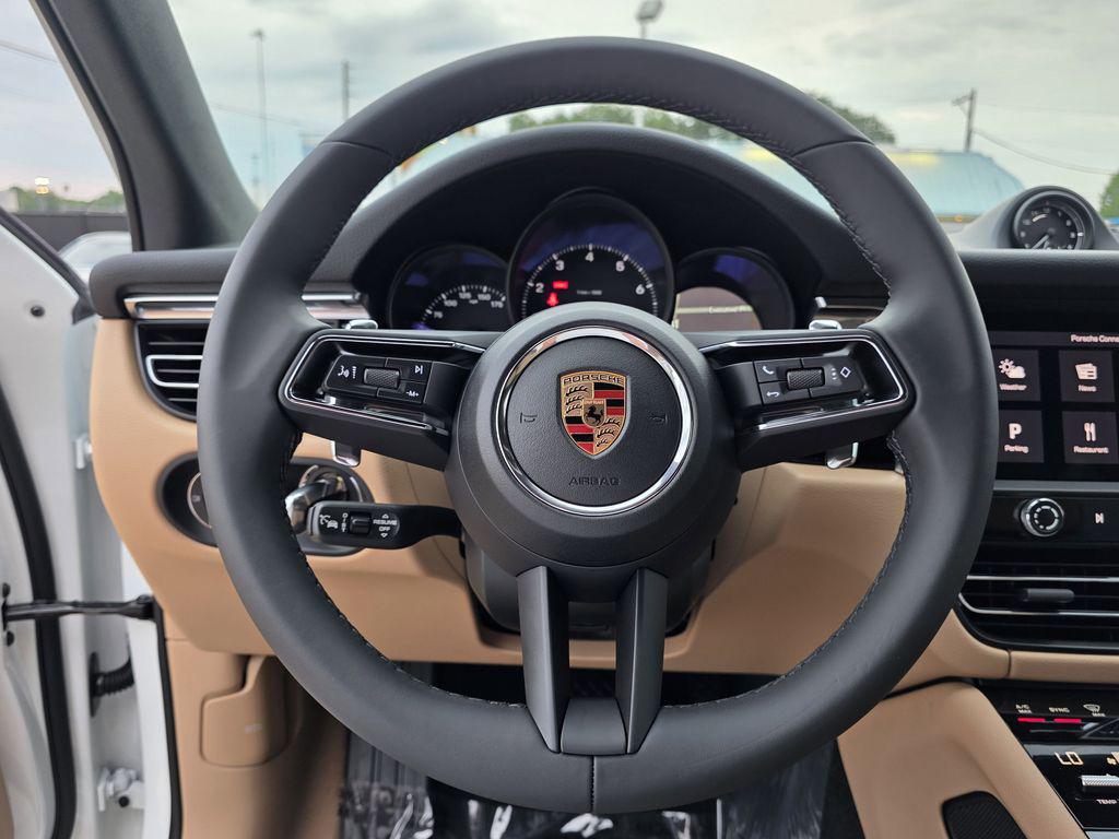 2026 Porsche Macan Base - Photo 39