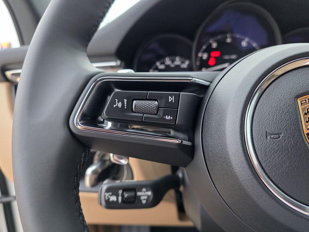 2026 Porsche Macan Base - Photo 40