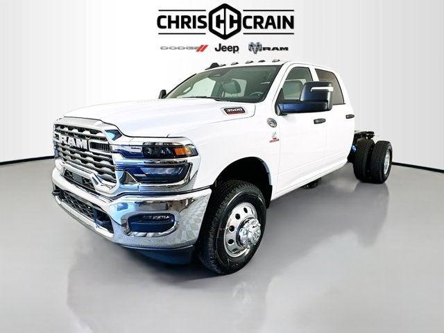 2026 RAM Ram 3500 Chassis Cab RAM 3500 TRADESMAN CREW CAB CHASSIS 4X4 60 CA