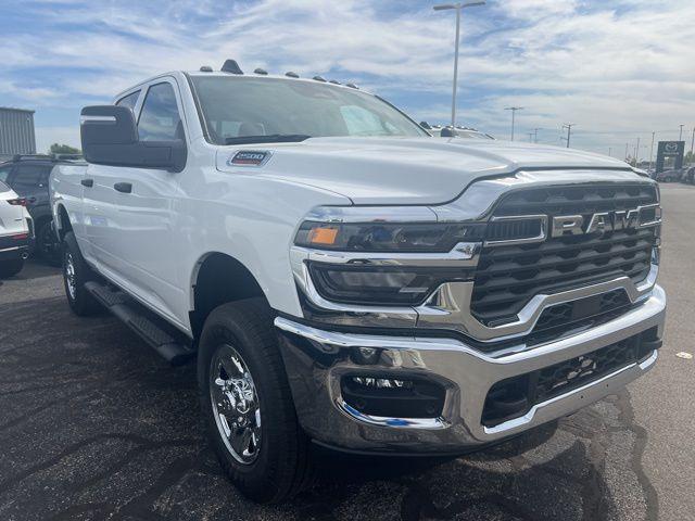 2026 RAM Ram 2500 RAM 2500 TRADESMAN CREW CAB 4X4 64 BOX 2026 RAM Ram 2500 RAM 2500 TRADESMAN CREW CAB 4X4 64 BOX