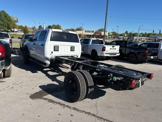 2026 RAM Ram 5500 Chassis Cab RAM 5500 TRADESMAN CHASSIS CREW CAB 4X4 84 CA 2026 RAM Ram 5500 Chassis Cab RAM 5500 TRADESMAN CHASSIS CREW CAB 4X4 84 CA