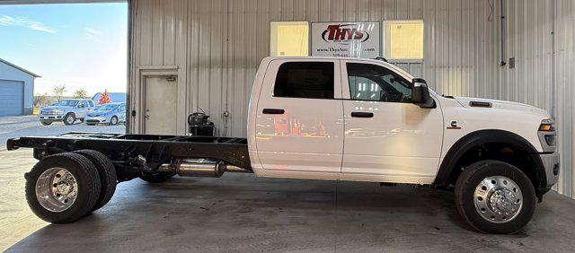 2026 RAM Ram 5500 Chassis Cab RAM 5500 TRADESMAN CHASSIS CREW CAB 4X4 84 CA 2026 RAM Ram 5500 Chassis Cab RAM 5500 TRADESMAN CHASSIS CREW CAB 4X4 84 CA