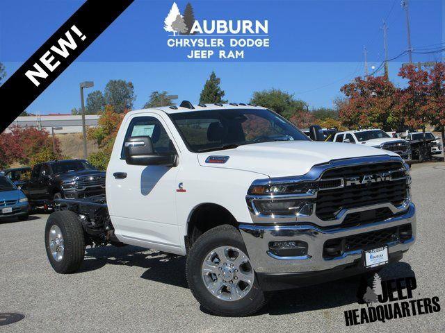 2026 RAM Ram 3500 Chassis Cab RAM 3500 TRADESMAN CHASSIS REGULAR CAB 4X4 60 CA
