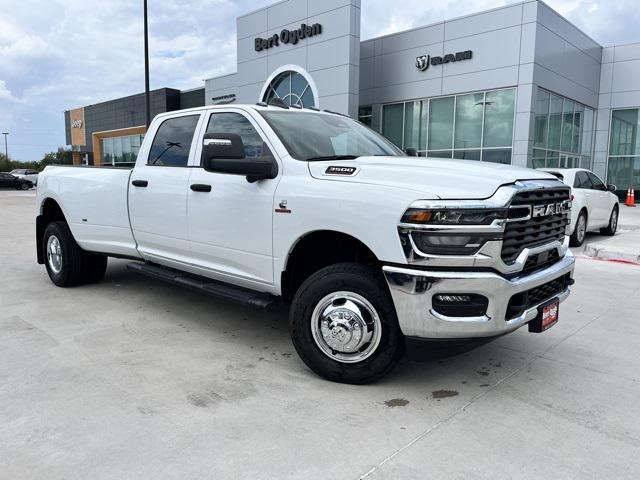 2026 RAM Ram 3500 RAM 3500 TRADESMAN CREW CAB 4X4 8 BOX 2026 RAM Ram 3500 RAM 3500 TRADESMAN CREW CAB 4X4 8 BOX