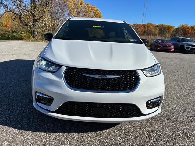 2026 Chrysler Pacifica PACIFICA SELECT AWD 2026 Chrysler Pacifica PACIFICA SELECT AWD