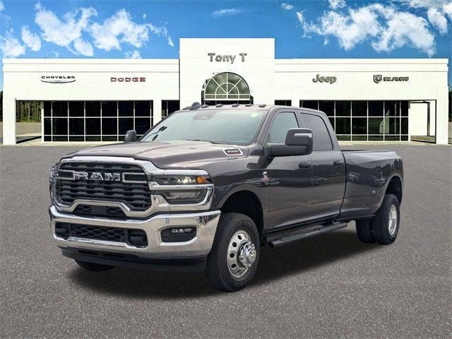 2026 RAM Ram 3500 RAM 3500 TRADESMAN CREW CAB 4X4 8 BOX 2026 RAM Ram 3500 RAM 3500 TRADESMAN CREW CAB 4X4 8 BOX