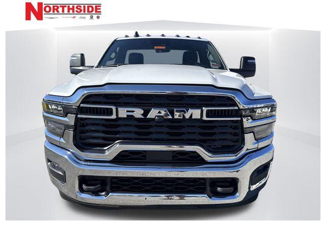 2026 RAM Ram 3500 Chassis Cab RAM 3500 BIG HORN CHASSIS REGULAR CAB 4X4 60 CA 2026 RAM Ram 3500 Chassis Cab RAM 3500 BIG HORN CHASSIS REGULAR CAB 4X4 60 CA