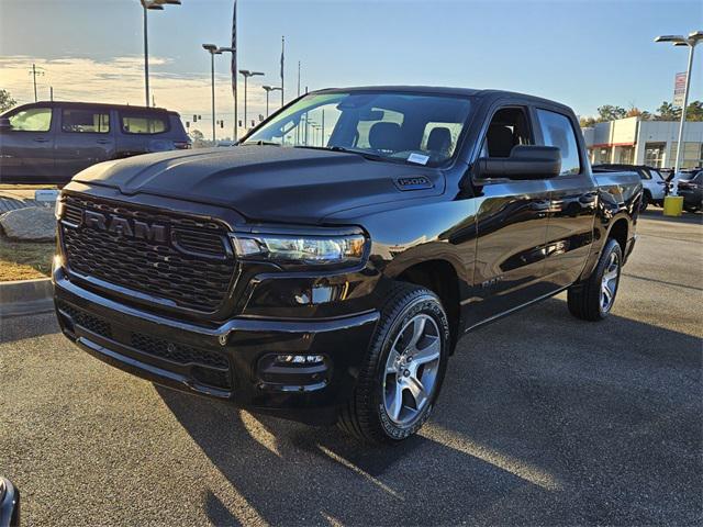 2025 RAM Ram 1500 RAM 1500 TRADESMAN CREW CAB 4X2 57 BOX 2025 RAM Ram 1500 RAM 1500 TRADESMAN CREW CAB 4X2 57 BOX