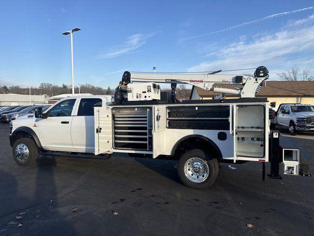 2026 RAM 5500 Chassis RAM 5500 TRADESMAN CHASSIS CREW CAB 4X4 84 CA