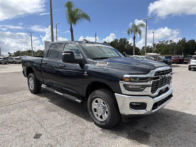 2026 RAM Ram 2500 RAM 2500 TRADESMAN CREW CAB 4X4 64 BOX