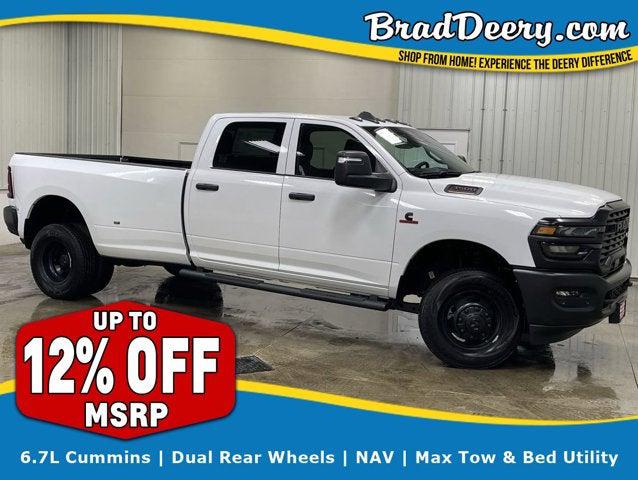 2026 RAM Ram 3500 RAM 3500 TRADESMAN CREW CAB 4X4 8 BOX