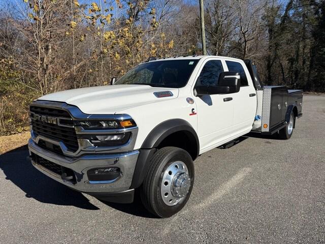 2026 RAM Ram 5500 Chassis Cab RAM 5500 TRADESMAN CHASSIS CREW CAB 4X4 84 CA