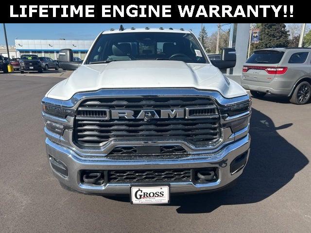 2026 RAM Ram 3500 Chassis Cab RAM 3500 TRADESMAN CREW CAB CHASSIS 4X4 60 CA