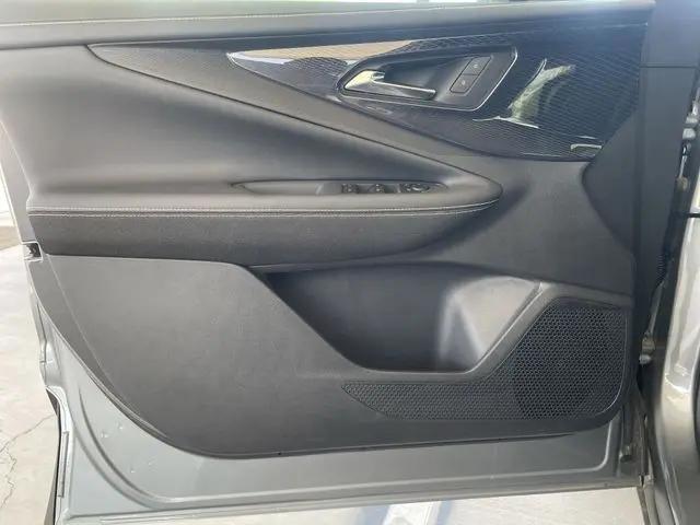 2025 Chevrolet V Blazer RWD LT